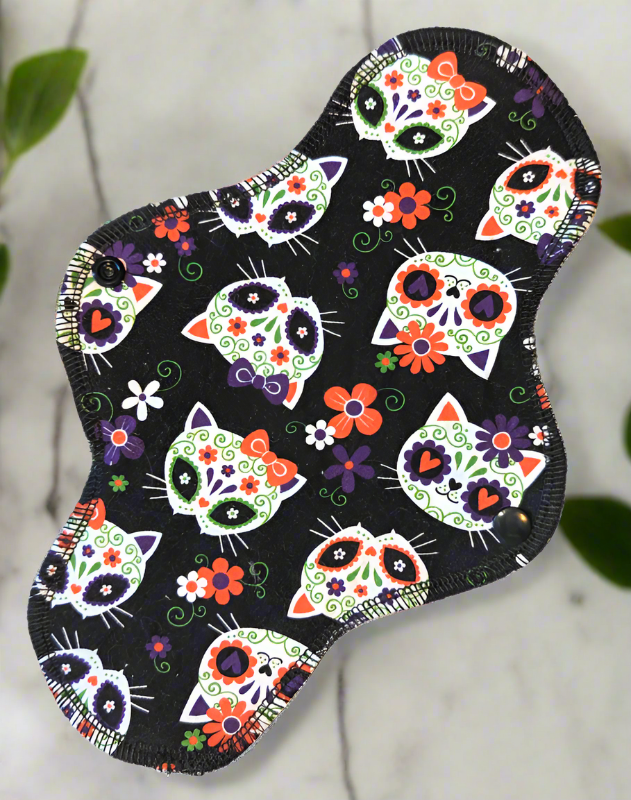 Liners - purple cat heads with orange purple and white flowers